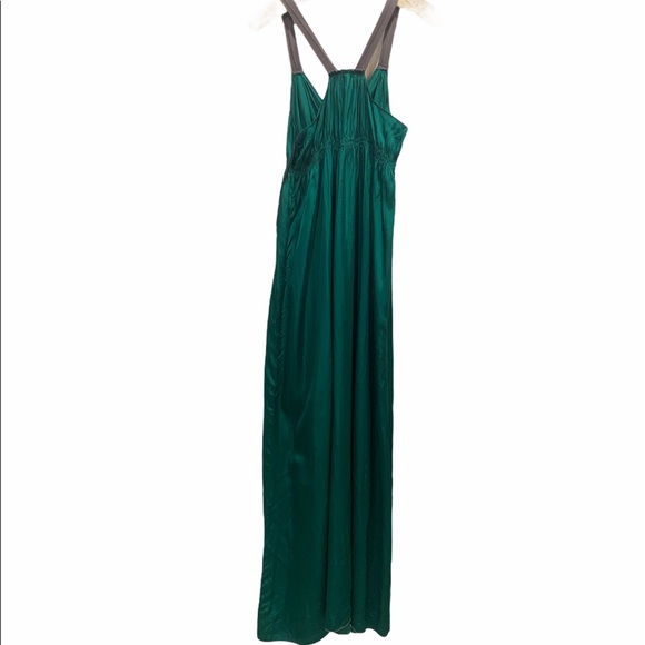 TEA AND HONEY EMERALD GREEN MAXI DRESS - Picture 2 of 8